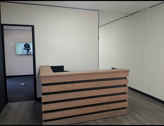 OFFICE PROPERTY TO RENT IN TOWN HILL